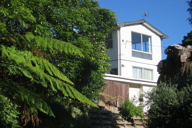 Photo of property in 35 Ngaio Gorge Road, Ngaio, Wellington, 6035