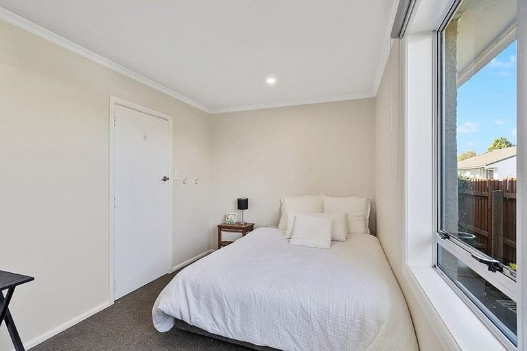 Photo of property in 60 Hounslow Street, Ilam, Christchurch, 8041