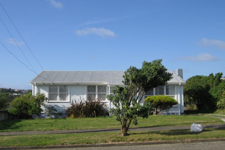 Photo of property in 77 Matatiro Street, Titahi Bay, Porirua, 5022