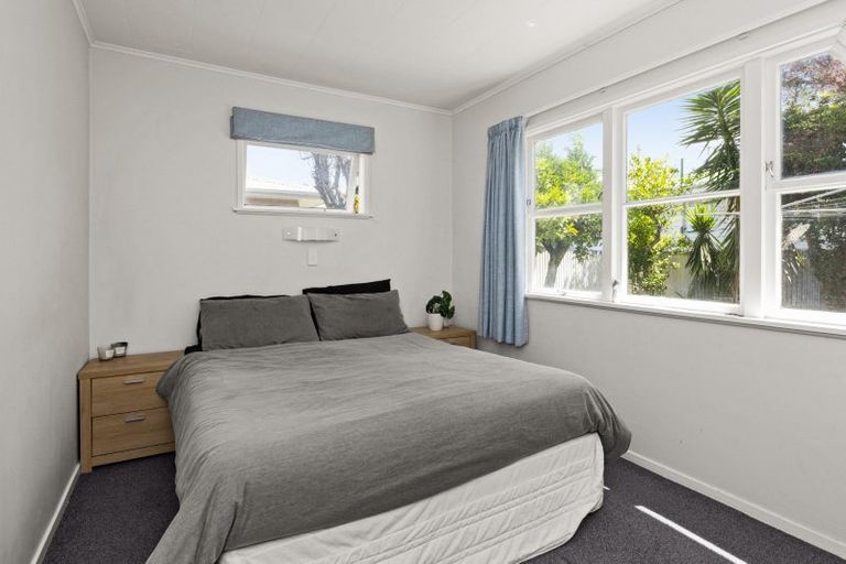 Photo of property in 52-56 Taradale Road, Marewa, Napier, 4110