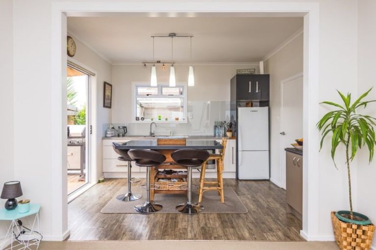 Photo of property in 88 Swiss Avenue, Gonville, Whanganui, 4501