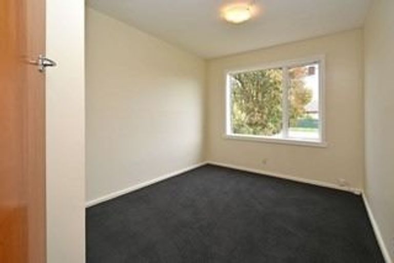 Photo of property in 54 Hounslow Street, Ilam, Christchurch, 8041