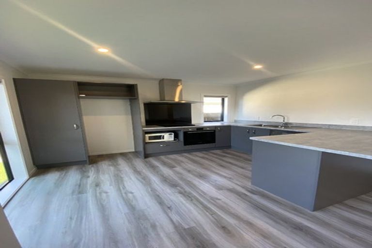 Photo of property in 9a Fitzherbert Road, Wainuiomata, Lower Hutt, 5014