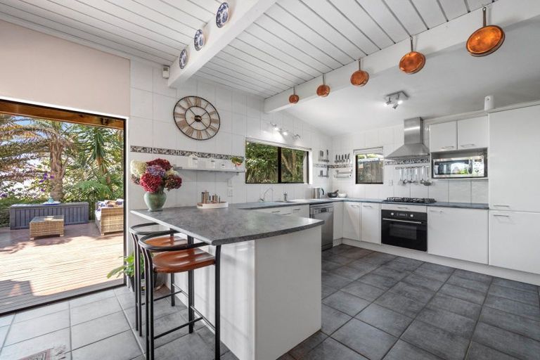 Photo of property in 40 Corinna Street, Welcome Bay, Tauranga, 3112