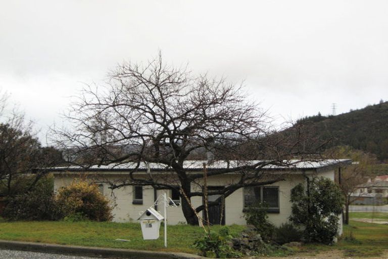 Photo of property in 15 Hazlett Street, Clyde, 9330