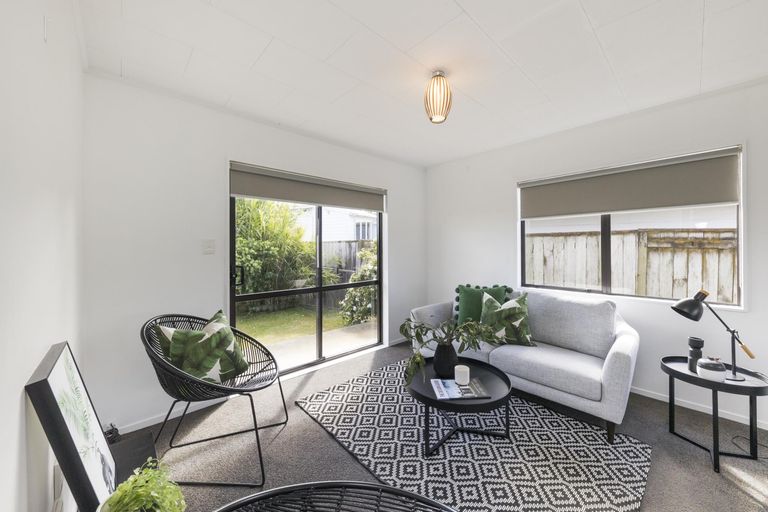 Photo of property in 19 Leander Place, Milson, Palmerston North, 4414