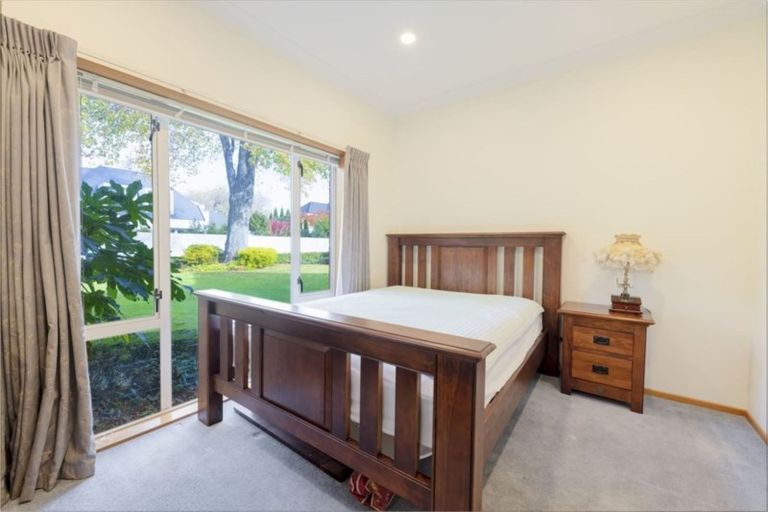 Photo of property in 26 Witbrock Crescent, Burnside, Christchurch, 8053