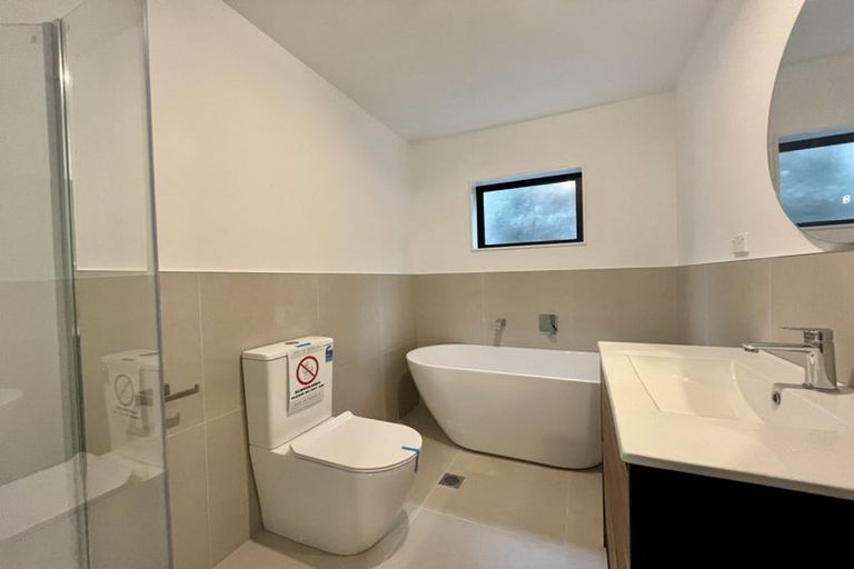 Photo of property in 8 Elegant Lane, Ranui, Auckland, 0612