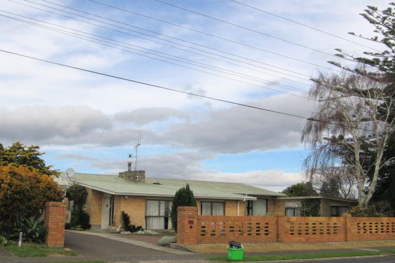 Photo of property in 365 Otumoetai Road, Otumoetai, Tauranga, 3110