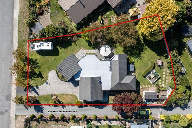 Photo of property in 23 Orchard Street, Clyde, 9330