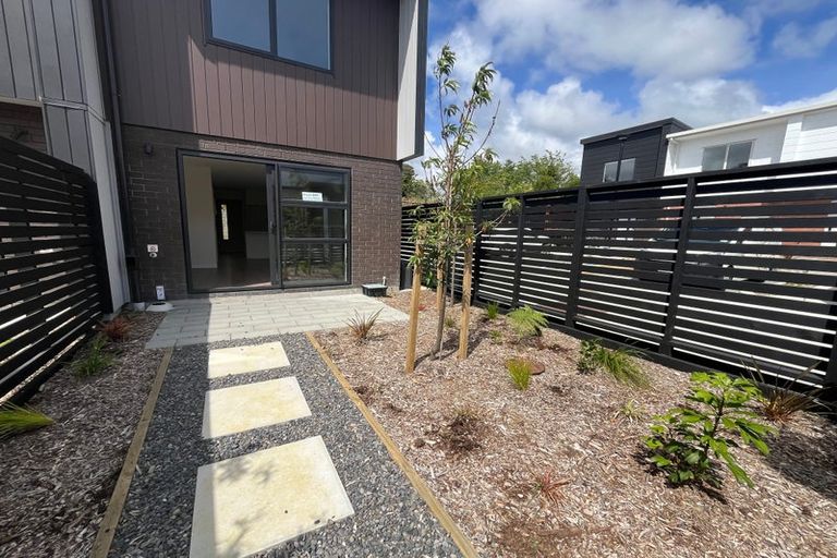 Photo of property in 5 Selo Street, Glen Eden, Auckland, 0602