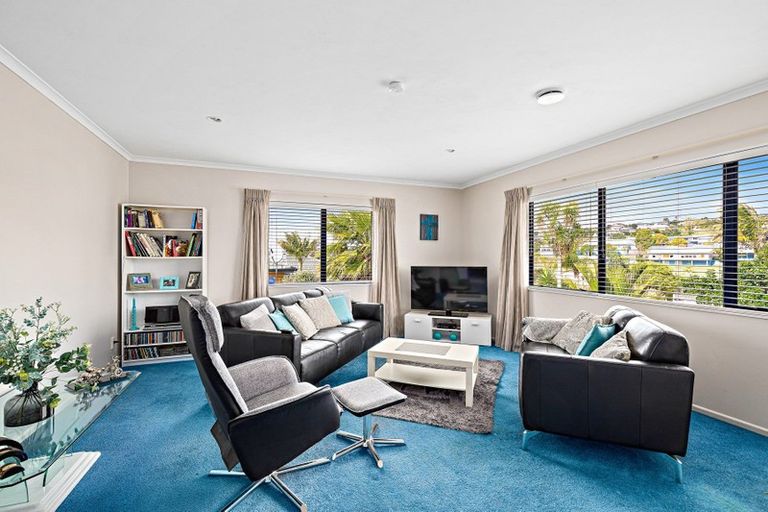 Photo of property in 27 Donald Street, Stanmore Bay, Whangaparaoa, 0932