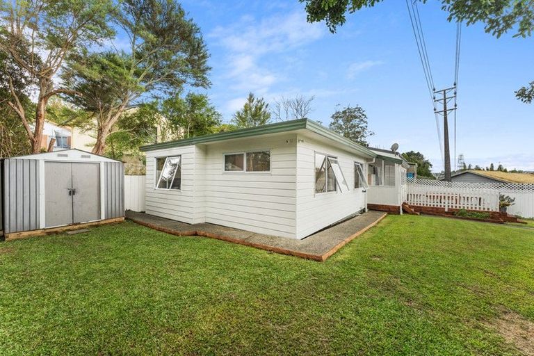 Photo of property in 33a Lilburn Crescent, Massey, Auckland, 0614