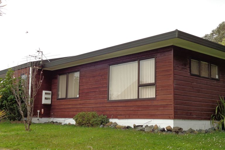 Photo of property in 3/16 Evans Road, Glen Eden, Auckland, 0602