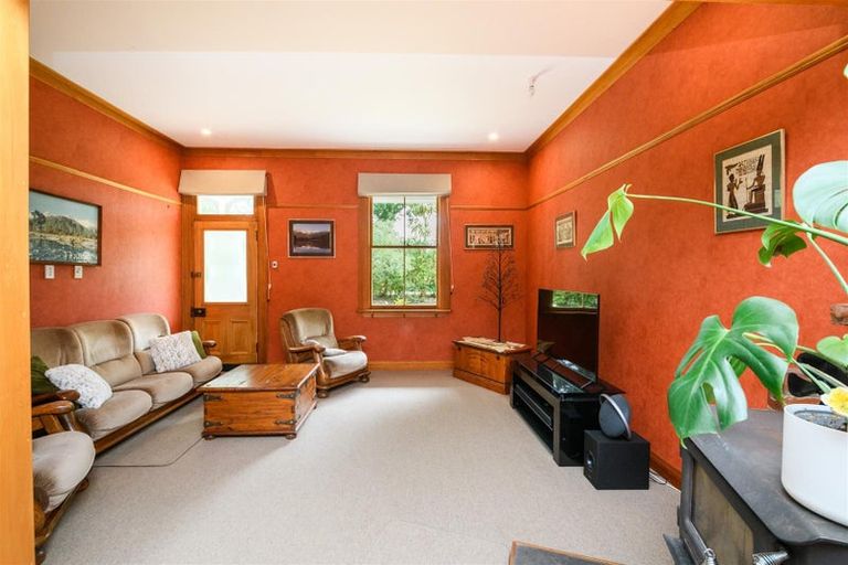 Photo of property in 512a Parewanui Road, Bulls, 4894