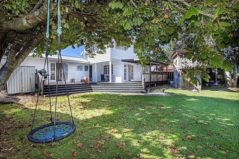 Photo of property in 24 Cherry Road, Bucklands Beach, Auckland, 2014