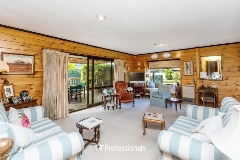 Photo of property in 10 Laredo Grove, Totara Park, Upper Hutt, 5018