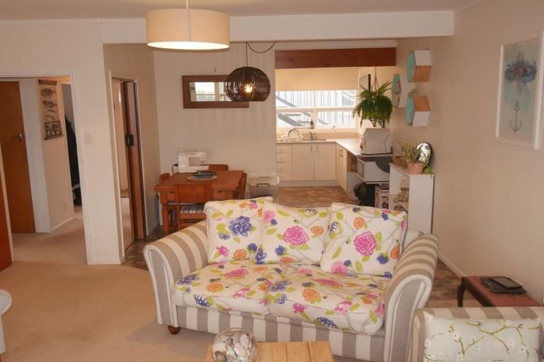 Photo of property in 1 Aurora Street, Petone, Lower Hutt, 5012