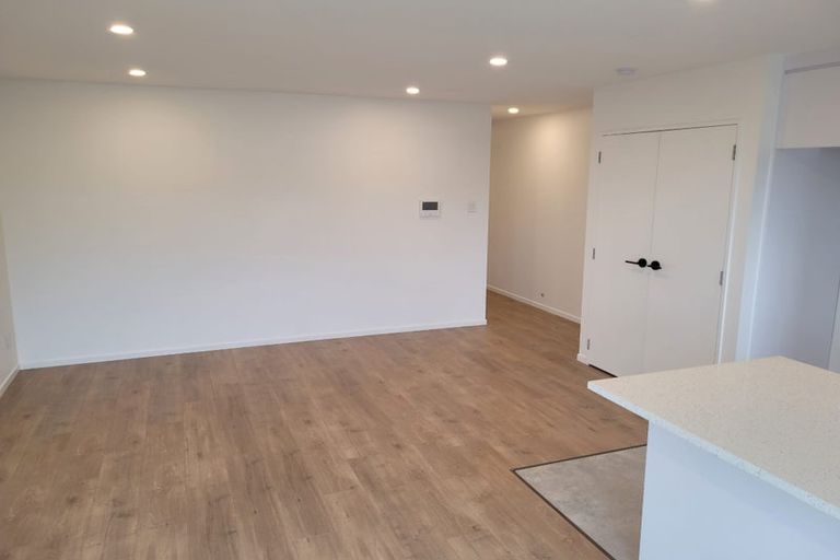 Photo of property in 21 Biokovo Street, Massey, Auckland, 0614