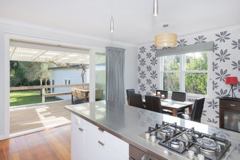 Photo of property in 28 Moana Road, Okitu, Gisborne, 4010