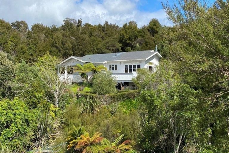 Photo of property in 15 Charlett Point Road, Rangihaeata, Takaka, 7182