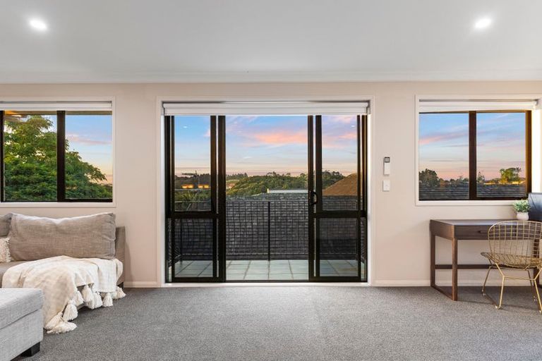 Photo of property in 4 Aldon Lane, The Gardens, Auckland, 2105