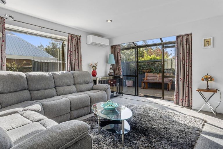 Photo of property in 2/534 Halswell Road, Halswell, Christchurch, 8025