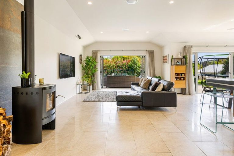 Photo of property in 1009 Kahikatea Flat Road, Waitoki, Kaukapakapa, 0871