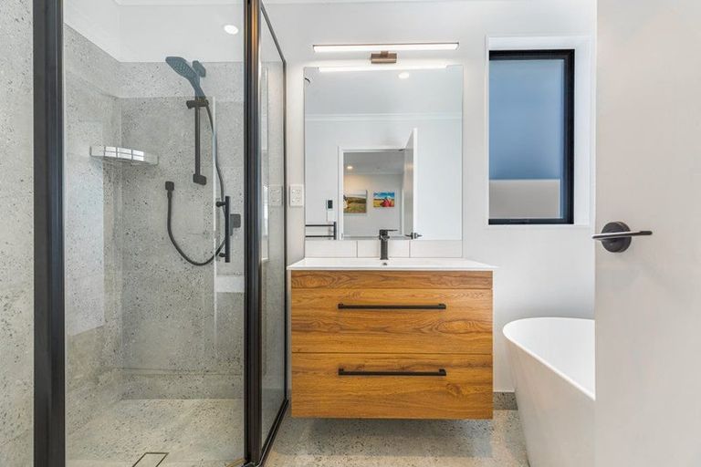 Photo of property in 4b Dale Road, Whenuapai, Auckland, 0618