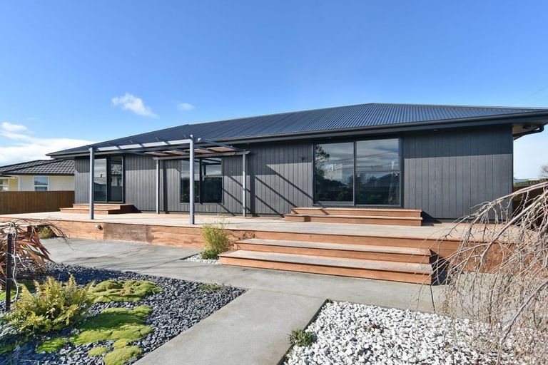 Photo of property in 16 Corhampton Street, Aranui, Christchurch, 8061