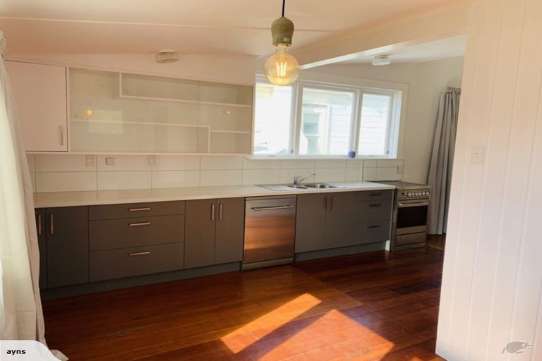 Photo of property in 9 Kinross White Street, Napier South, Napier, 4110