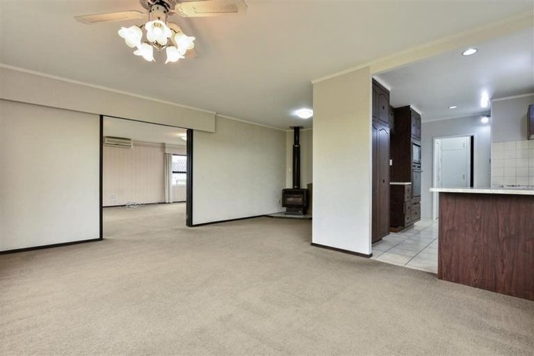 Photo of property in 338 Bucklands Beach Road, Bucklands Beach, Auckland, 2012