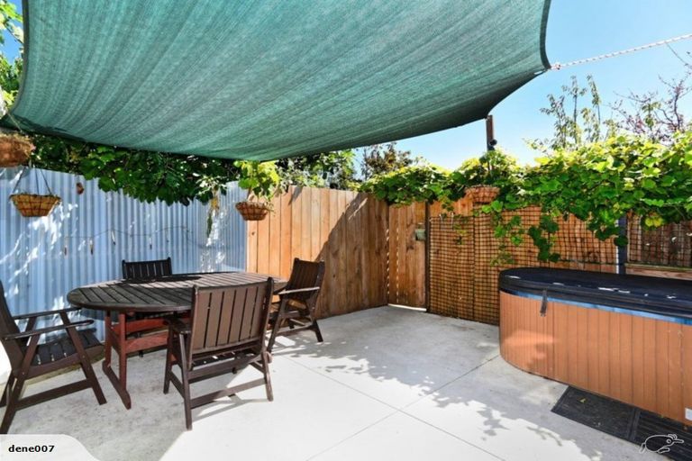 Photo of property in 20a Ferniehurst Street, Somerfield, Christchurch, 8024