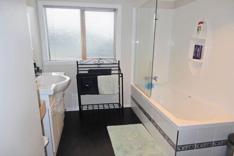 Photo of property in 20 Ruru Crescent, Putaruru, 3411