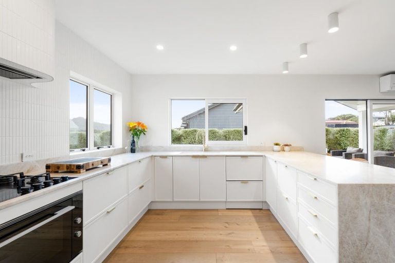 Photo of property in 17 Pohutukawa Drive, Eskdale, Napier, 4182