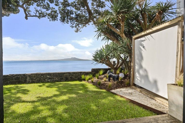 Photo of property in 2/259 Hurstmere Road, Takapuna, Auckland, 0622