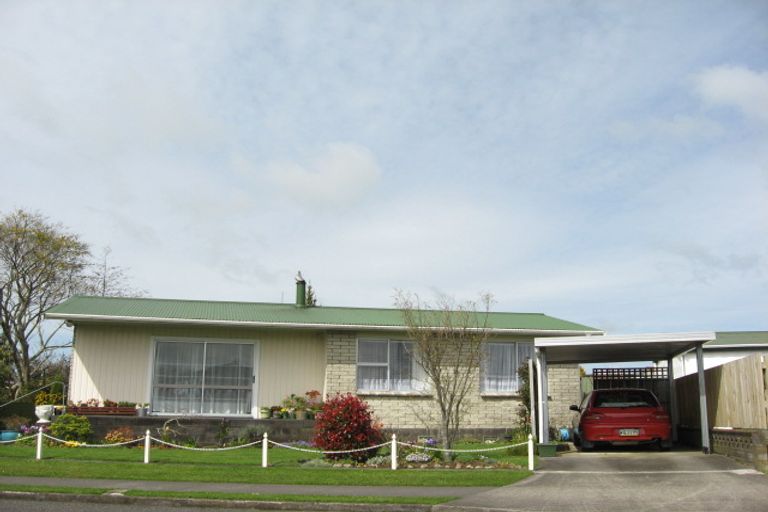 Photo of property in 21 Kelly Street, Inglewood, 4330