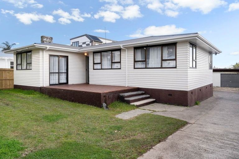 Photo of property in 130 Forrest Hill Road, Forrest Hill, Auckland, 0620