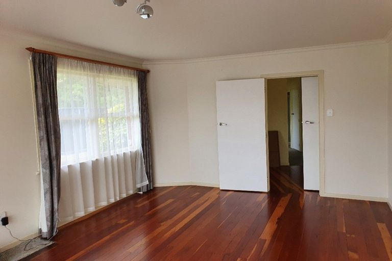 Photo of property in 1 Lorraine Place, Glenview, Hamilton, 3206