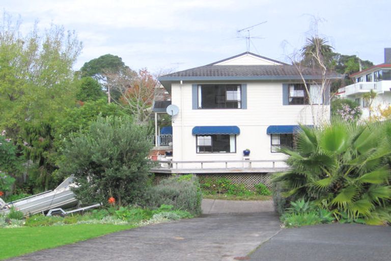 Photo of property in 18 Jutland Street, Mairangi Bay, Auckland, 0630