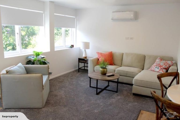 Photo of property in 10 Lincoln Road, Bluff Hill, Napier, 4110