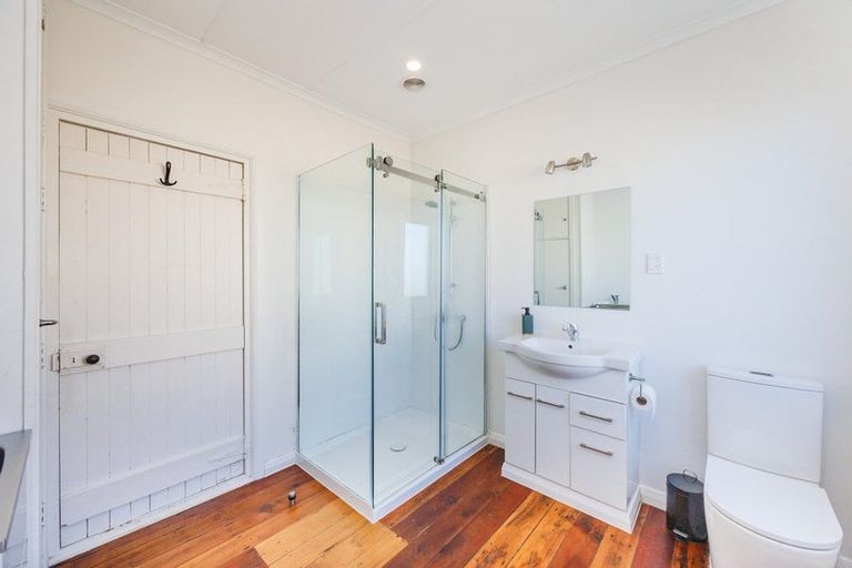 Photo of property in 23 Ross Street, Marton, 4710