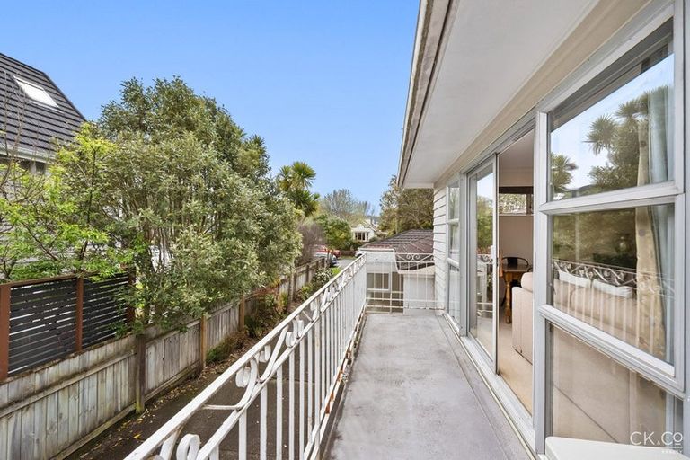 Photo of property in 52b Queens Grove, Hutt Central, Lower Hutt, 5010