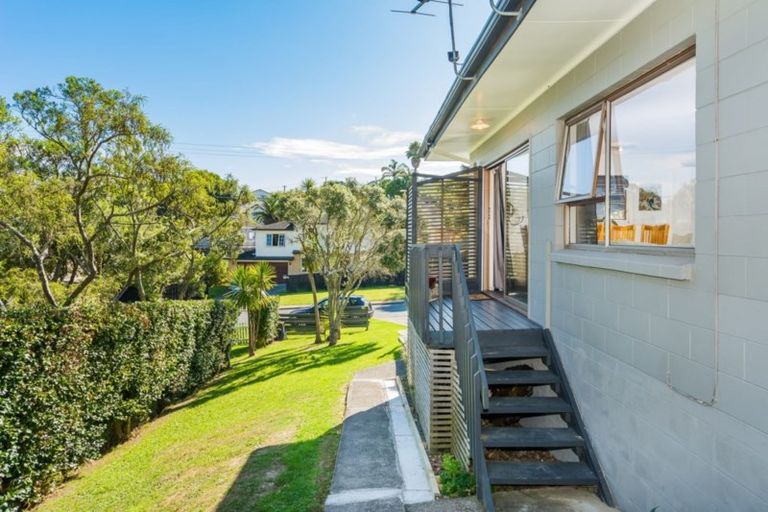 Photo of property in 1/43 Seaton Road, Murrays Bay, Auckland, 0630