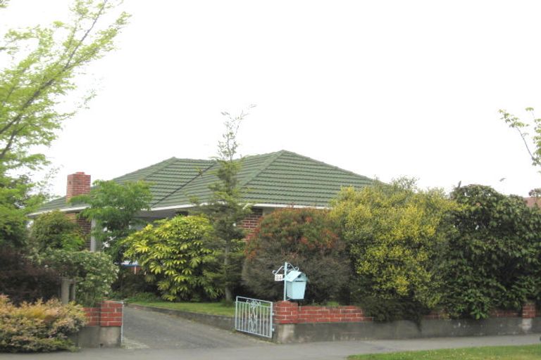 Photo of property in 34 Liverton Crescent, Bishopdale, Christchurch, 8053
