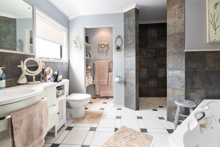 Photo of property in 12 Pelorus Place, Redwoodtown, Blenheim, 7201