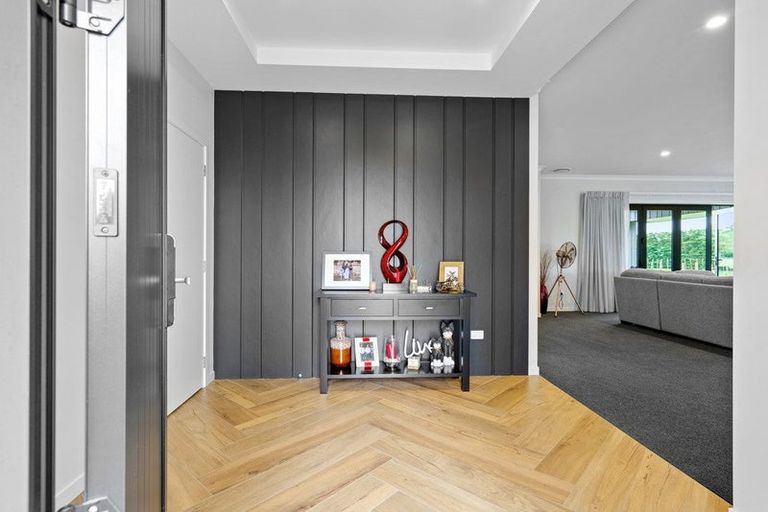 Photo of property in 99 Peake Road, Cambridge, 3493