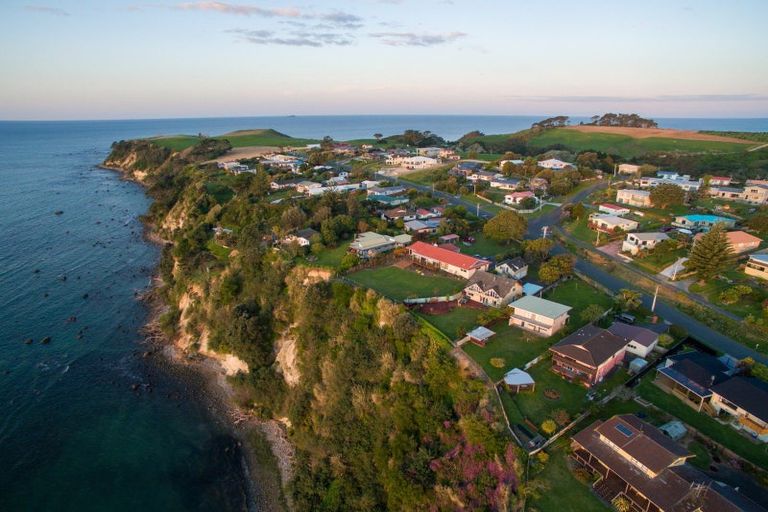 Photo of property in 94 Town Point Road, Maketu, Te Puke, 3189