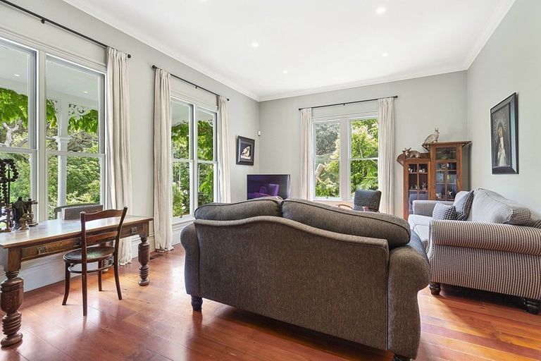 Photo of property in 49 Simla Crescent, Khandallah, Wellington, 6035