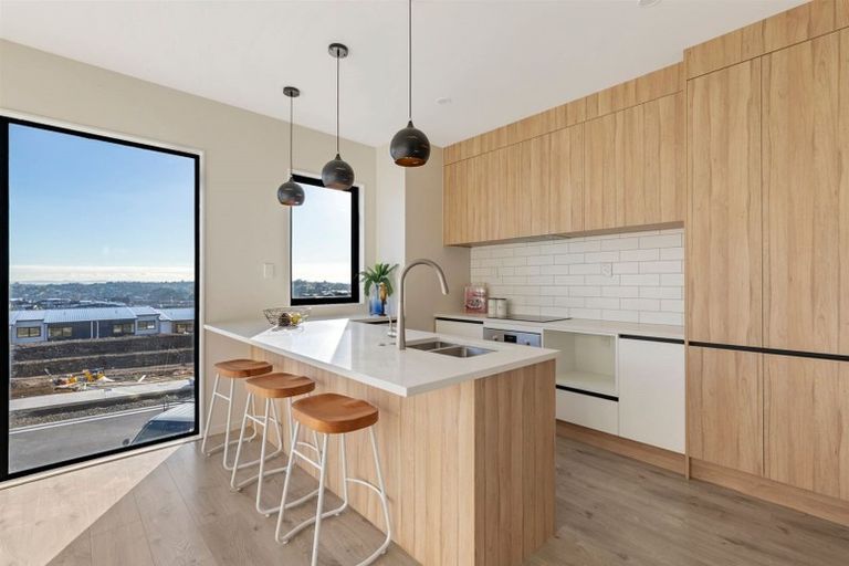 Photo of property in 13 Paina Crescent, Massey, Auckland, 0614